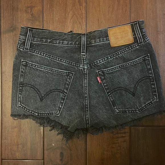 Levi’s 501 original short - Picture 2 of 3